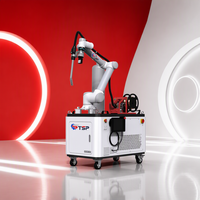 Robot de soudage collaboratif avec alimentation et rétraction du fil réglables pour éviter l'adhérence du fil