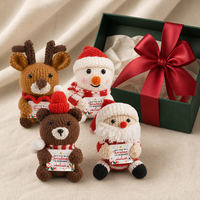 Neues Design Häkel-Weihnachtsdekoration Handgefertigte Gestrickte Weihnachtsmann-, Schneemann- und Rentier-Figuren Weihnachtsparty-Zubehör Festtagsgeschenk