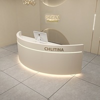 Bureau de réception minimaliste moderne avec rangement pour salon de beauté, magasin de vêtements, bar, hôtel - Arc arrondi