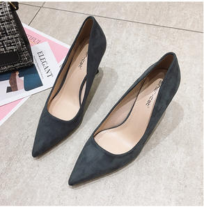 Zapatos negros de tacón alto, zapatos de cóctel sexys, atemporales y perfectos para fiestas de moda. - Product Image 4