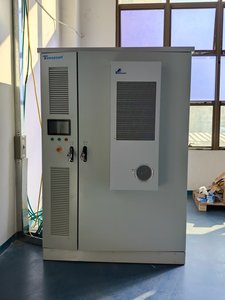 ระบบพลังงานแสงอาทิตย์แบบออฟกริดพร้อมตู้แบตเตอรี่แรงดันสูง Tewaycell 100KWh ที่เหมาะสม - Product Image 3