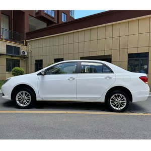 Berline Électrique d'Occasion BYD E5 2019, Autonomie de 450 km, Automatique, Sièges en Tissu Foncé, Prête pour l'Exportation - Product Image 6