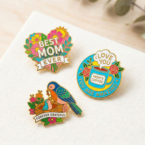 En gros, épingles à chapeau personnalisées, badges métalliques et épingles de revers magnétiques en émail époxy, avec logo d'entreprise saoudien, pour la Fête des Mères - Product Image 1