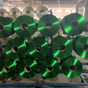 Fil de <span class=keywords><strong>Polyester</strong></span> <span class=keywords><strong>FDY</strong></span> Dope teint 300 Denier 96 Fdi fil de <span class=keywords><strong>Polyester</strong></span> brillant