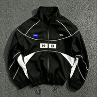 Maßgefertigte Reflektierende Streifen Farbblockierung Outdoor Techwear Wasserdichte Windjacke Schwarze Streetwear Wanderjacke für Herren Gorpcore-Stil