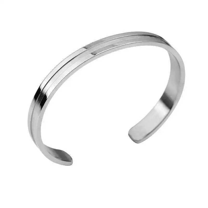 Kunden spezifisches Logo Luxus Titan Open C Form verstellbare Frauen Schmuck Manschette Armband Armreifen für Männer Armbänder
