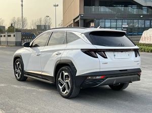 <span class=keywords><strong>Hyundai</strong></span> <span class=keywords><strong>Tucson</strong></span> L 1.5T <span class=keywords><strong>2023</strong></span> Usado, Tracción en Dos Ruedas, Edición DLX Deluxe, SUV Compacto - Motor de Gasolina, Ideal para Familias y Desplazamientos - Product Image 5