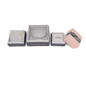 Boîte de papier rose de haute qualité Boîtes d'insertion en velours avec ruban pour emballage cadeau Boîte à bijoux en plastique avec Logo personnalisé - Product Image 3