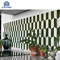 Dosseret de cuisine moderne marbre vert indien poli beige aiguisé carrelage mural mosaïque de pierre fournisseur de confiance conception graphique