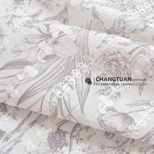 Tissu brodé ajouré en gros, Tissu <span class=keywords><strong>Toile</strong></span> <span class=keywords><strong>de</strong></span> <span class=keywords><strong>Jouy</strong></span>, Tissu polyester brodé floral vintage pour robe - Product Image 5