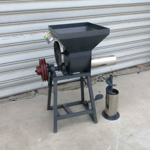 Machine semi-automatique de remplissage de sacs pour la culture de champignons, adaptée au substrat en sciure de bois et en bois - Product Image 5