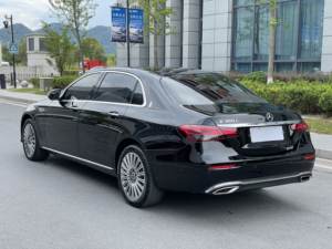 Le prix d'exportation de la <span class=keywords><strong>Mercedes</strong></span>-Benz Classe <span class=keywords><strong>E</strong></span> <span class=keywords><strong>E</strong></span> <span class=keywords><strong>300</strong></span> L Luxury Professional essence <span class=keywords><strong>2023</strong></span> d'occasion est bas - Product Image 5