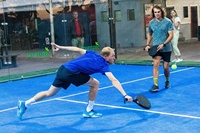 Terrain de padel Cancha De Padel 2025, nouveau design, avec toit amovible pour le paddle-tennis.