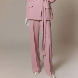 กางเกงฤดูใบไม้ผลิมาร์โกต์ที่สง่างามสำหรับผู้หญิงมีบริการผลิตในเวียดนาม - Product Image 2