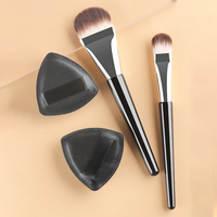 Ensemble de 2 pinceaux de maquillage en nylon pour fond de teint et contouring avec houppette noire en forme d'ananas