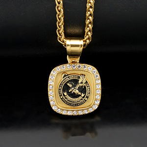 Vente en gros – Collier Hip Hop en acier inoxydable plaqué or 18 carats PVD, serti de zircone cubique, motif Dernière Cène, pour homme, emballage personnalisé - Product Image 3