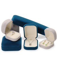 Boîte à bijoux de luxe EVERWIN avec logo personnalisé, couleur, fermeture à boucle, design imprimé pour le rangement des boucles d'oreilles et des colliers - Boîte en velours gris