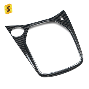 ShaSha Garniture de panneau de levier de vitesses intérieur en fibre de carbone sèche côté conducteur gauche pour Ford <span class=keywords><strong>Fiesta</strong></span> <span class=keywords><strong>ST</strong></span> MK8 MK8.5 2018-2023 - Product Image 1