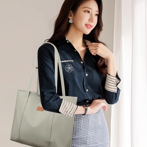 Sacs à main en PU pour femmes de haute qualité avec logo personnalisé, sacs à bandoulière tendance pour femmes avec logo imprimé, vente directe d'usine - Product Image 2
