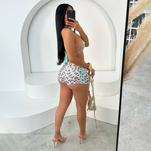 Haute qualité personnalisé trois pièces <span class=keywords><strong>Sexy</strong></span> <span class=keywords><strong>Bikini</strong></span> pour femmes licou cou maillot de bain séchage rapide chaud jeune fille imprimer grande taille décontracté - Product Image 2