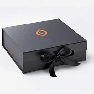 Sang Trọng Tùy Chỉnh Màu Hồng Hộp Giấy Có Thể Tái Chế Gấp Nắp Đóng Cửa Dải Từ In Biểu Tượng Cứng Nhắc Bao Bì Cho Đám Cưới Quần Áo - Product Image 2