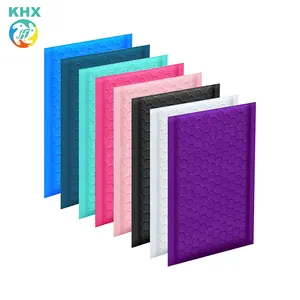 KHX Schlussverkauf erstklassig Co-extrudierte kundenspezifische schwarze Poly-Blasen-Versandtaschen / Plastikpostbeutel / gepolsterte Umschläge Versandlieferanten