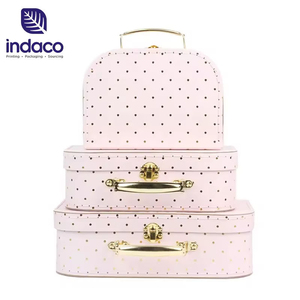 Maleta Decorativa de Cartón con Forma de Maleta de Juguete, Caja de Embalaje para Ropa de Bebé, Maleta de Cartón con Asa - Product Image 1