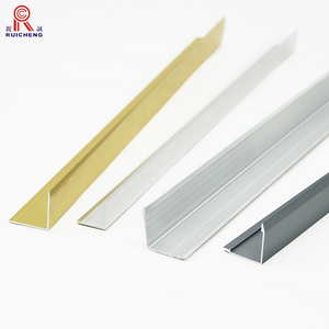 Ruicheng Garniture d'angle de <span class=keywords><strong>carrelage</strong></span> en métal personnalisée Profil décoratif à 90 degrés Bande de bordure d'angle en aluminium - Product Image 2