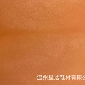 หนังสังเคราะห์ PU หนา 0.6 มม. ผิวสัมผัสแบบปัดเงา ด้านหลังเป็นไมโครไฟเบอร์ สำหรับรองเท้า ลายเรียบ - Product Image 2