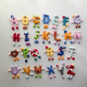 Meilleur prix de vente en 2026, alphabet et chiffres faits à la main, peluche amigurumi, poupée au crochet, porte-clés, meilleur cadeau de Noël ou d'anniversaire - Product Image 1