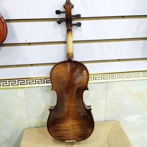 Violon chinois artisanal populaire Master Painting Yashi avec table en épicéa et fond/côtés en érable pour débutant au meilleur prix - Product Image 1