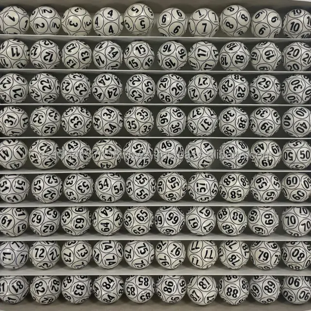 Traditional 12 black prints lottery games winning balls manufacture for bingo game