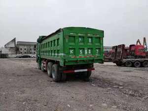 Camión Volquete Usado para Transporte Minero, Diésel, 375 351-450HP, Motor Weichai, SINOTRUK HOWO 8X4 Euro 2, 20-25T GVW - Product Image 6