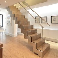 Rampe d'escalier intérieure moderne sur mesure, durable et sécurisée, finition de qualité supérieure, directement de l'usine