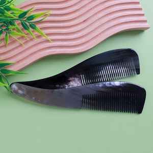 Peine para el cabello hecho a mano con cuerno de búfalo, con dientes pulidos y suaves, que es delicado con el cuero cabelludo, reduce el encrespamiento del cabello y promueve la fuerza del cabello. - Product Image 3