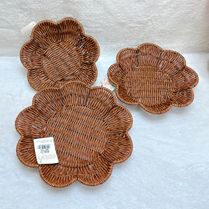 Juego de Platos para Aperitivos de Plástico Tejido, 3 Piezas, Color Marrón, Imitación Ratán, Frutero, Bandeja para Servir, Tamaños Grande, Mediano y Pequeño - Product Image 1