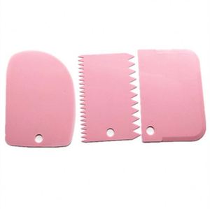 Nouvel ensemble de spatules trois couleurs, spatule à crème en plastique pour gâteau, durable et facile à nettoyer L0252/2 - Product Image 5