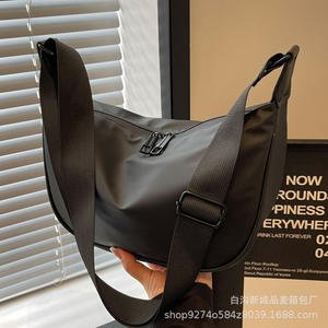 Bolso Bandolera Casual Pequeño para Hombre, Nuevo Modelo 2025, de Tela Oxford con Cristales, Estilo Dumpling - Product Image 3