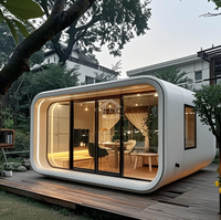 Maison conteneur en forme de pomme avec toit solaire - Structure en acier à assemblage rapide pour une utilisation extérieure écologique et des cafés mobiles