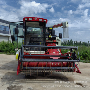 Moissonneuse-batteuse Wordé à alimentation complète pour riz et céréales, machine agricole multifonctionnelle - Product Image 2