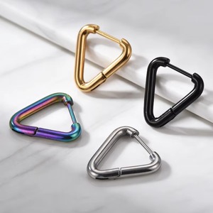 Boucles d'oreilles créoles unisexes en or, argent, noir et arc-en-ciel, étanches, pour oreilles sensibles, style punk, bijoux pour usage quotidien - Product Image 1