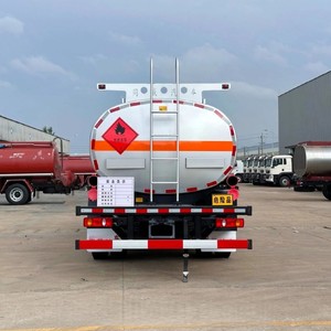 รถบรรทุกน้ำมันดีเซล 12M3 15M3 ยี่ห้อ Dongfeng 4x2 สำหรับบรรทุกน้ำมันดีเซล น้ำมันเบนซิน และการเติมน้ำมันเชื้อเพลิงเชิงพาณิชย์ จากโรงงานผู้ผลิต - Product Image 6