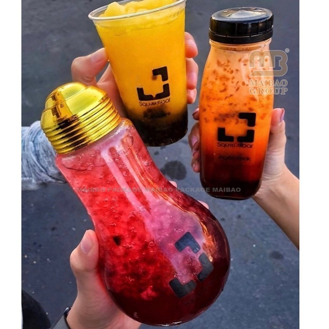 500ml 16 Oz Plastic Bottle for Bubble Tea Drinking Cups in Lightbulb Shape With Led Flashing Light Milk Tea Cups