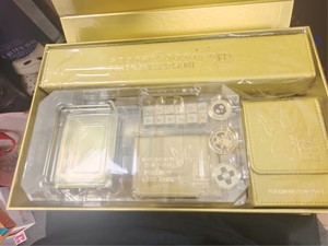 Boîte scellée Pokémon, version japonaise originale PTCG, <span class=keywords><strong>coffret</strong></span> cadeau <span class=keywords><strong>Pikachu</strong></span> doré 25e anniversaire, objet de collection - Product Image 3