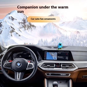 Dessin animé ours intérieur voiture ornements <span class=keywords><strong>planche</strong></span> <span class=keywords><strong>à</strong></span> <span class=keywords><strong>roulettes</strong></span> ours mobile PVC aluminium voiture fournitures Kit mignon décoration intérieure accessoires - Product Image 1