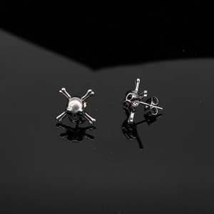 yunnique Skeleton <b>Stud</b> <b>Earrings</b> Titanium Steel 3D Casting Vintage Style Skull Design Fashion Jewelry - Product Image 3