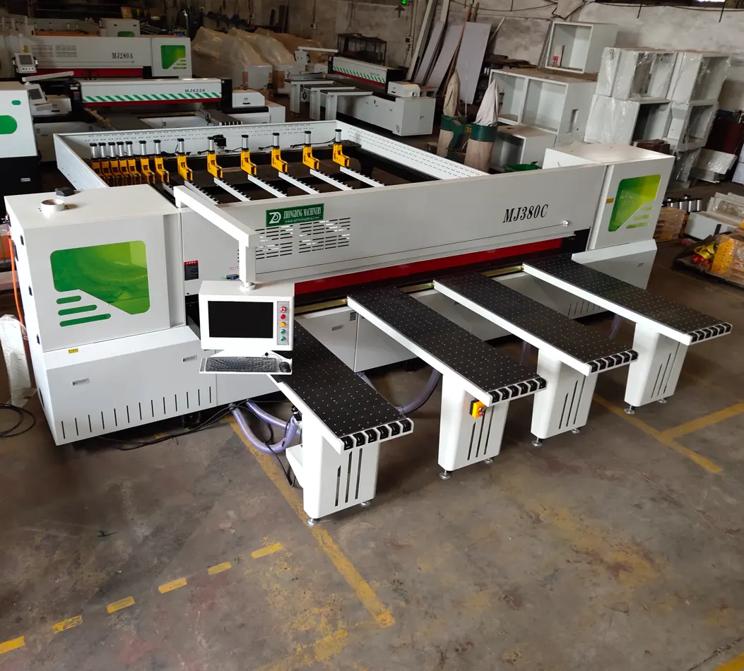 Máquina de sierra de panel CNC Máquina de sierra de haz CNC automática de alta resistencia de China