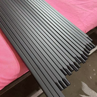 Balustre carré creux en fer forgé noir poli mat satiné à faible brillance avec tige métallique pour escaliers