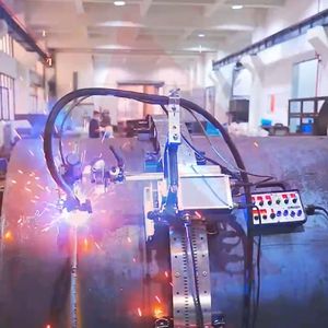 Chariot de soudage <span class=keywords><strong>MIG</strong></span> automatique à double oscillation en acier inoxydable HK-100-<span class=keywords><strong>RC</strong></span> Huawei avec télécommande sans fil – Nouveau modèle - Product Image 5