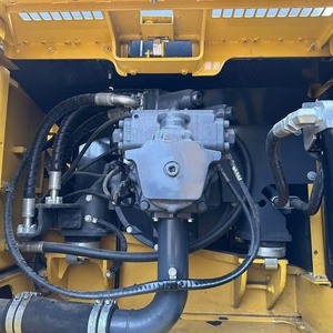 Excavatrice sur chenilles d'occasion KOMATSU PC360 de 36 tonnes, 95% neuve, à prix réduit, pour travaux de construction, modèle Komatsu PC 360 CE - Product Image 3